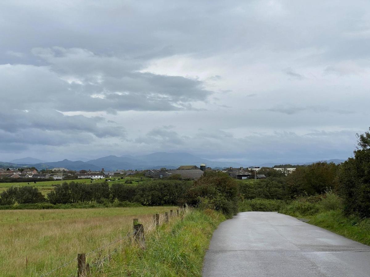 Holiday In Caravan Millom Exterior photo