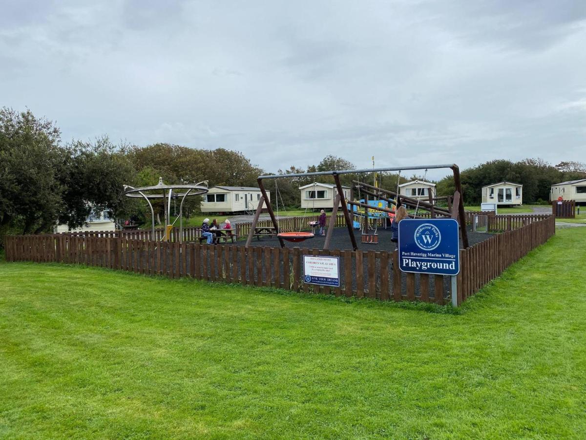 Holiday In Caravan Millom Exterior photo
