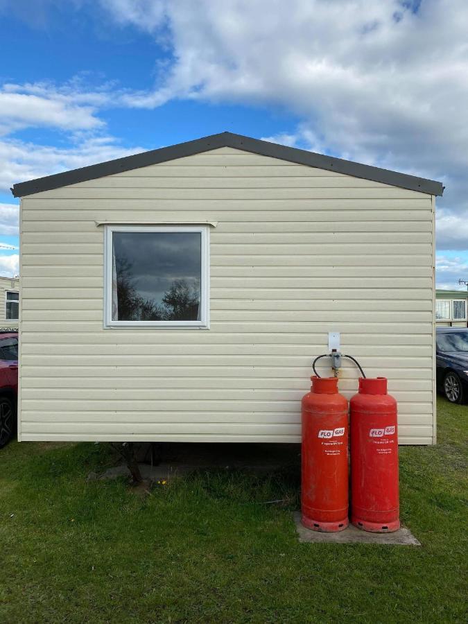 Holiday In Caravan Millom Exterior photo